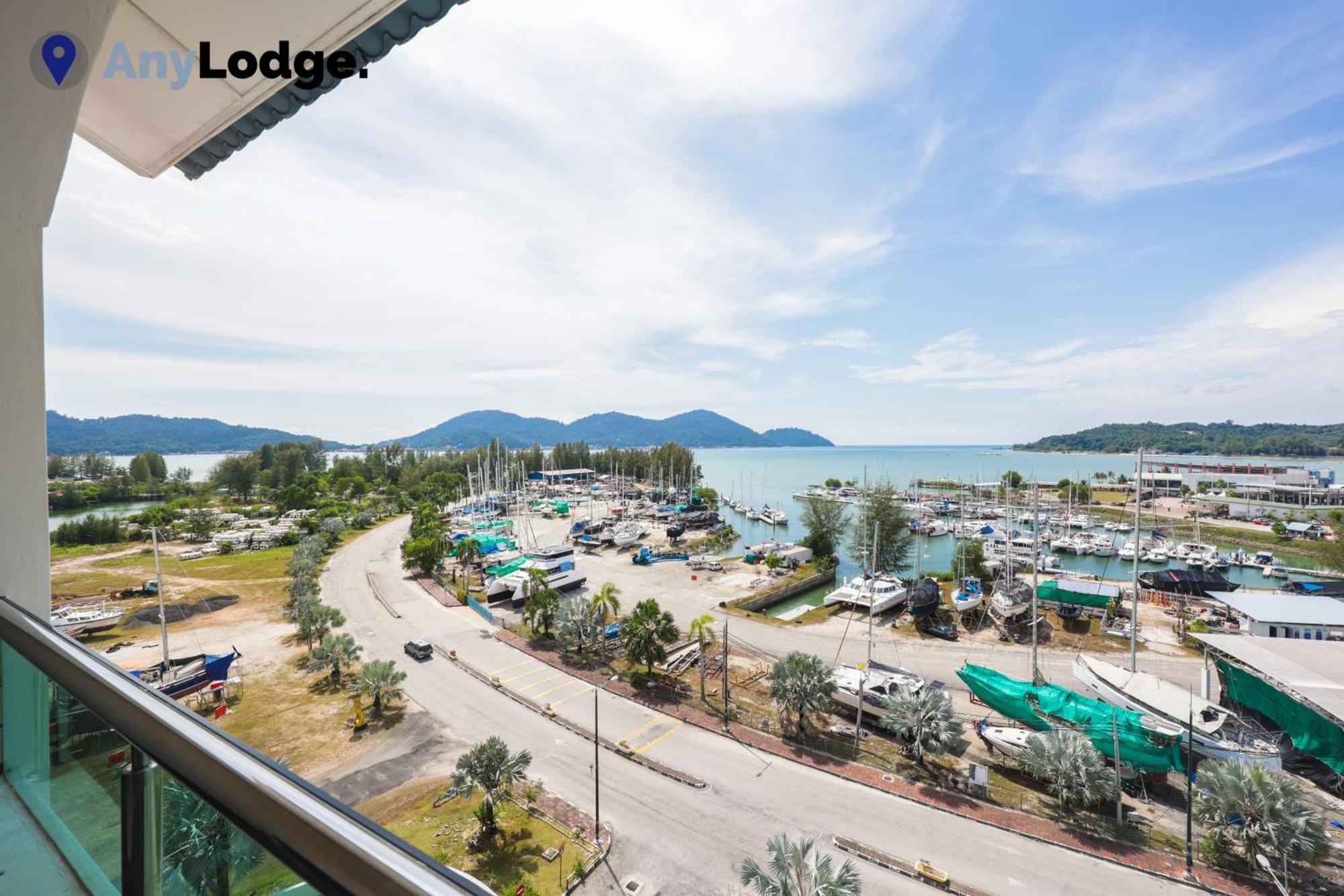 Anylodge Waterfront Marina Island Pangkor Lumut Exterior photo